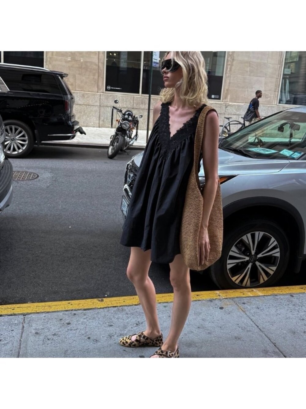Helsa Mini Dress With Lace in Tech Poplin in Black